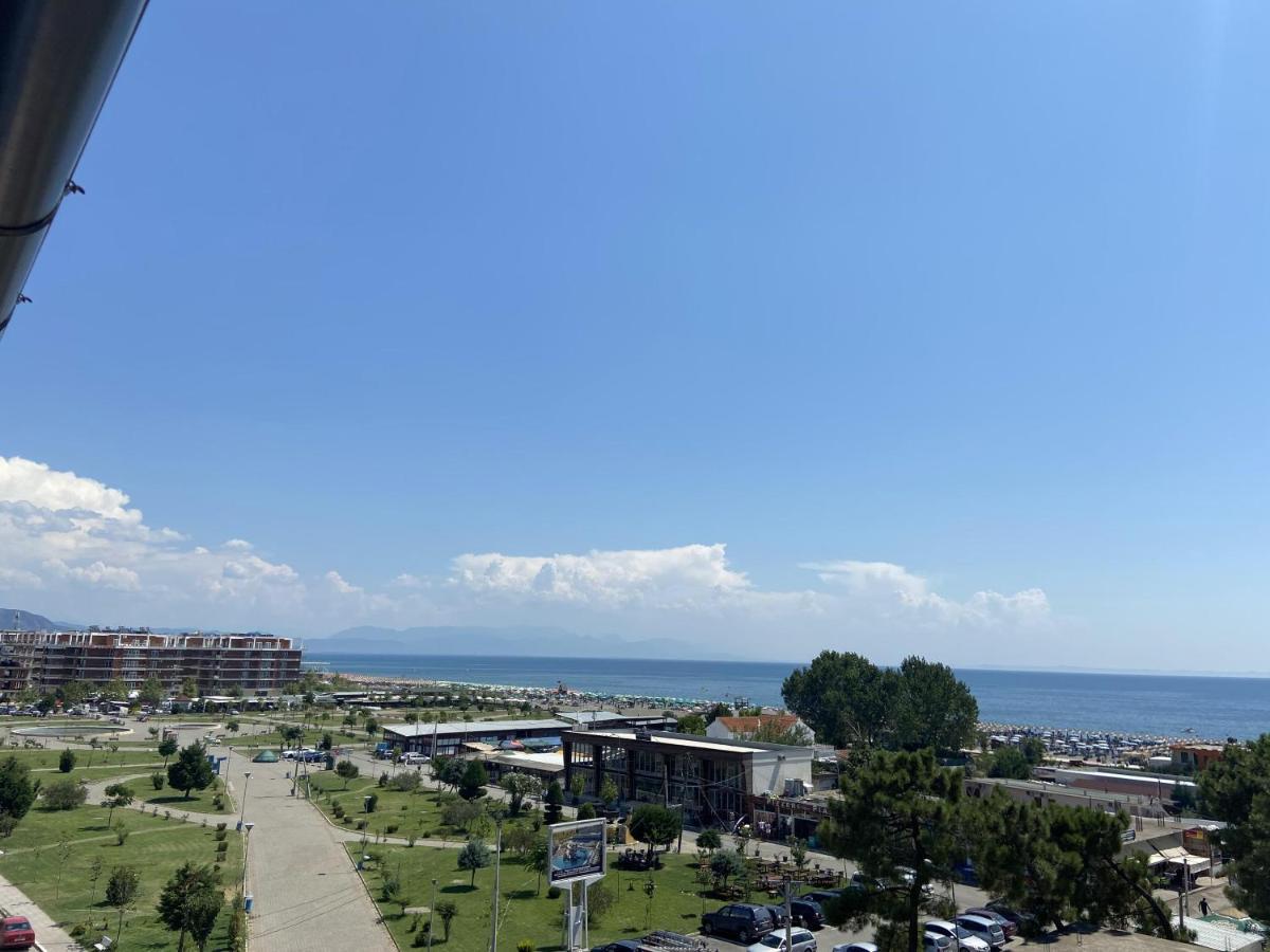 Готель Center Park Веліпоя Екстер'єр фото