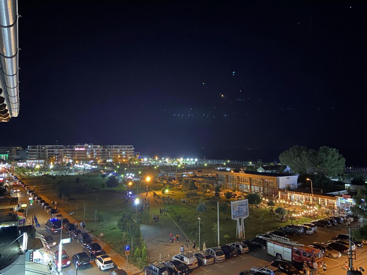Готель Center Park Веліпоя Екстер'єр фото